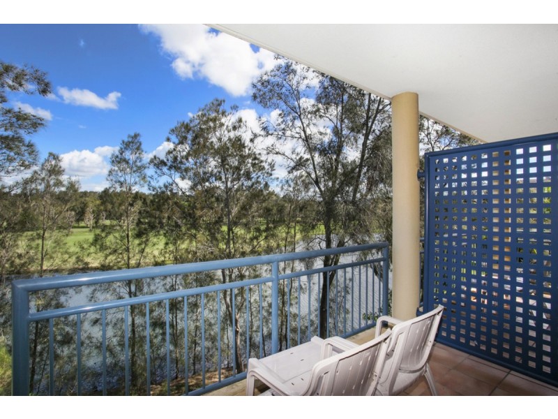 149/64 Palm Meadows Drive, Carrara QLD 4211