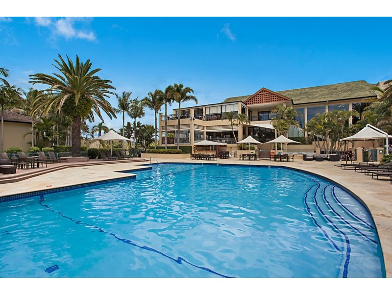 149/64 Palm Meadows Drive, Carrara QLD 4211