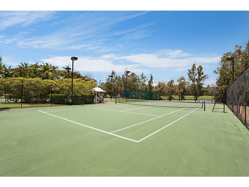 149/64 Palm Meadows Drive, Carrara QLD 4211