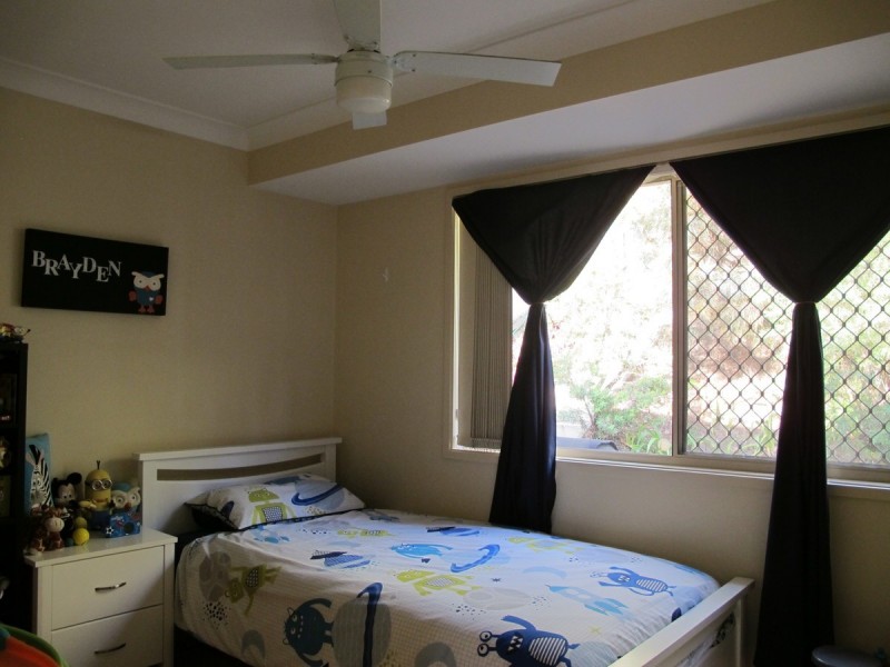 2/82 Paddington Drive, Carrara QLD 4211