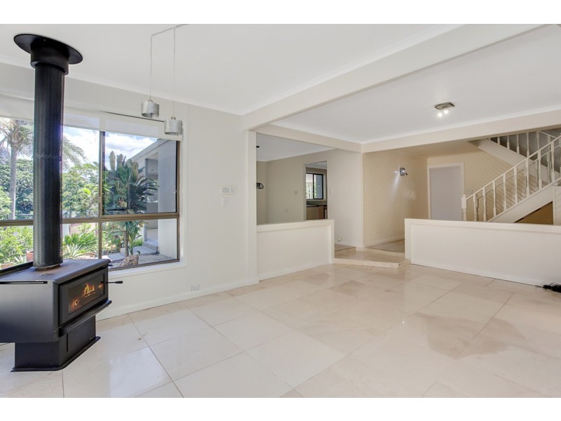 13 Bartlett Avenue, Nerang QLD 4211