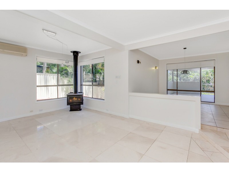 13 Bartlett Avenue, Nerang QLD 4211