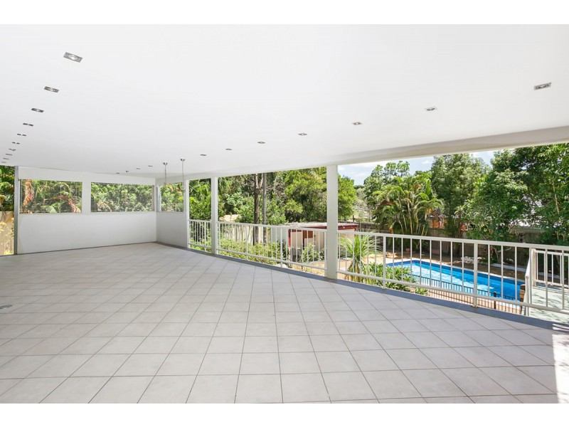 13 Bartlett Avenue, Nerang QLD 4211