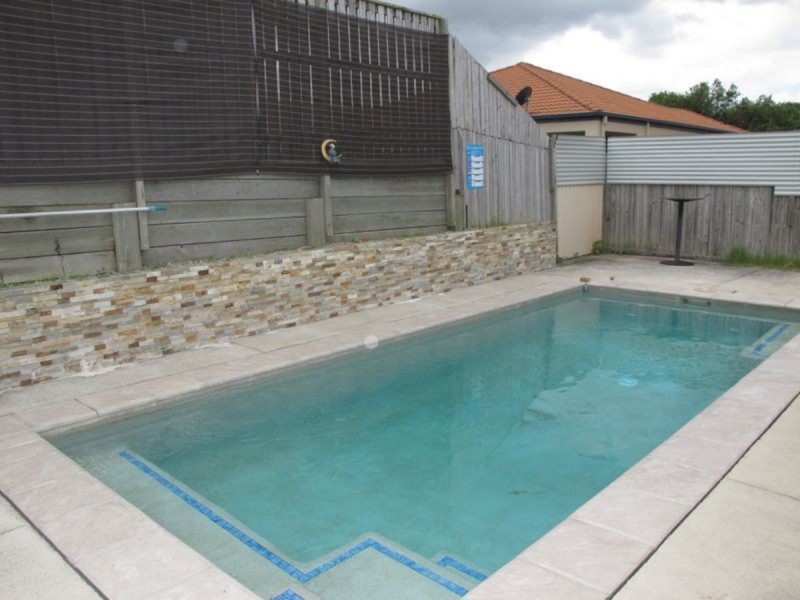 1 Kaizlee Crescent, Upper Coomera QLD 4209