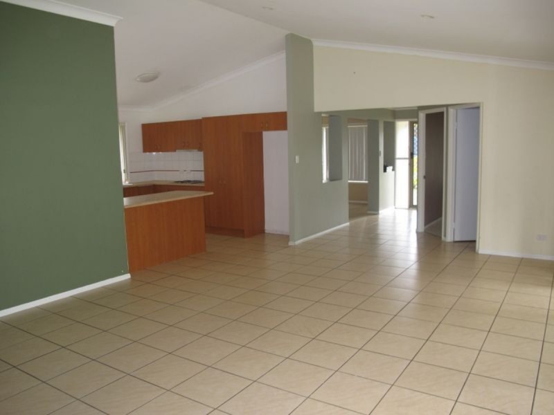 1 Kaizlee Crescent, Upper Coomera QLD 4209