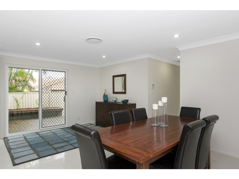 1 Haddon Court, Carrara QLD 4211