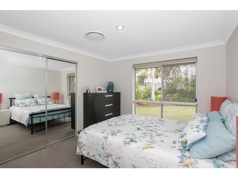 1 Haddon Court, Carrara QLD 4211