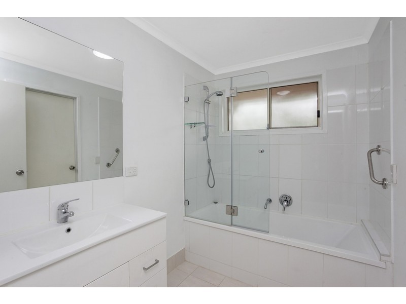 23 Convery Crescent, Highland Park QLD 4211