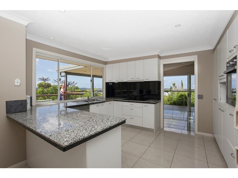 7 Macrobert Street, Highland Park QLD 4211