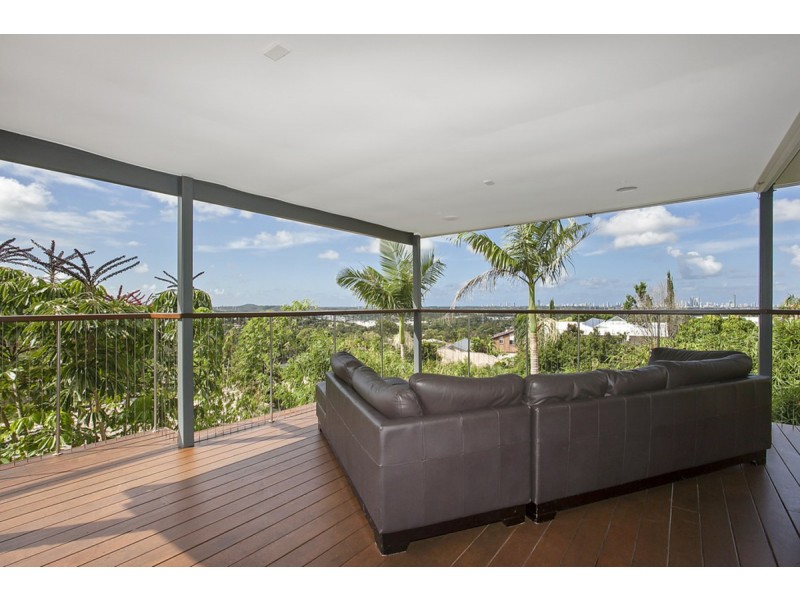 7 Macrobert Street, Highland Park QLD 4211