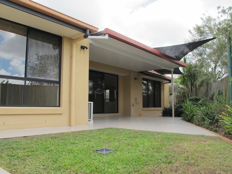 10 Rhiannon Drive, Ashmore QLD 4214