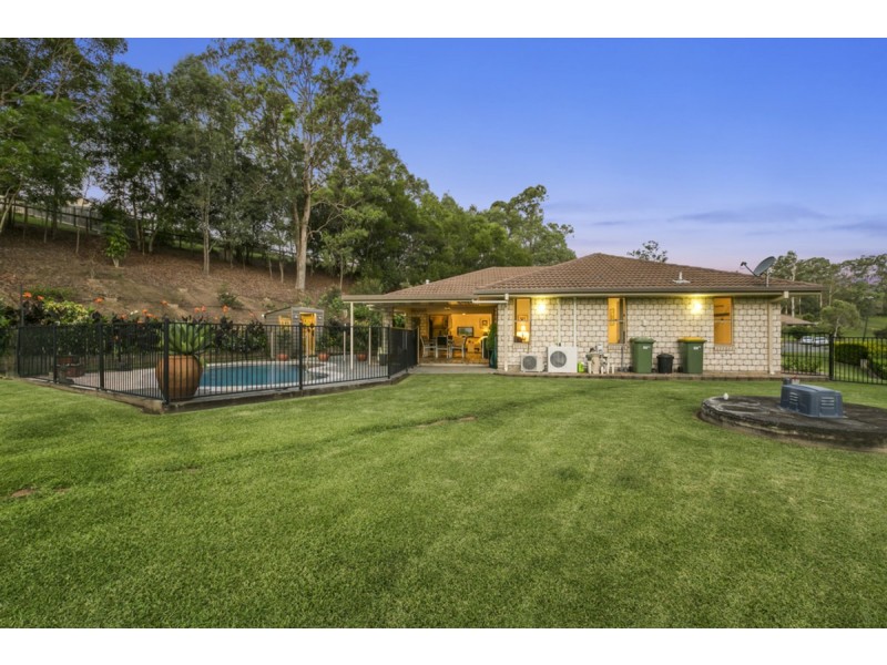 41 Mountain View Crest, Mount Nathan QLD 4211