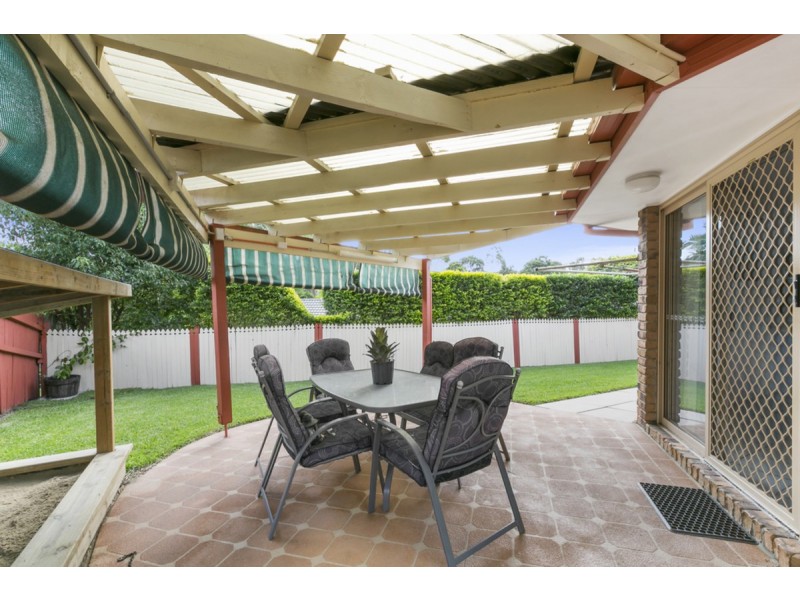 2 Lark Court, Carrara QLD 4211