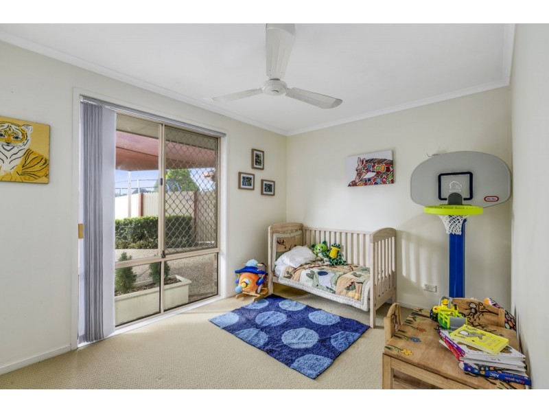2 Lark Court, Carrara QLD 4211