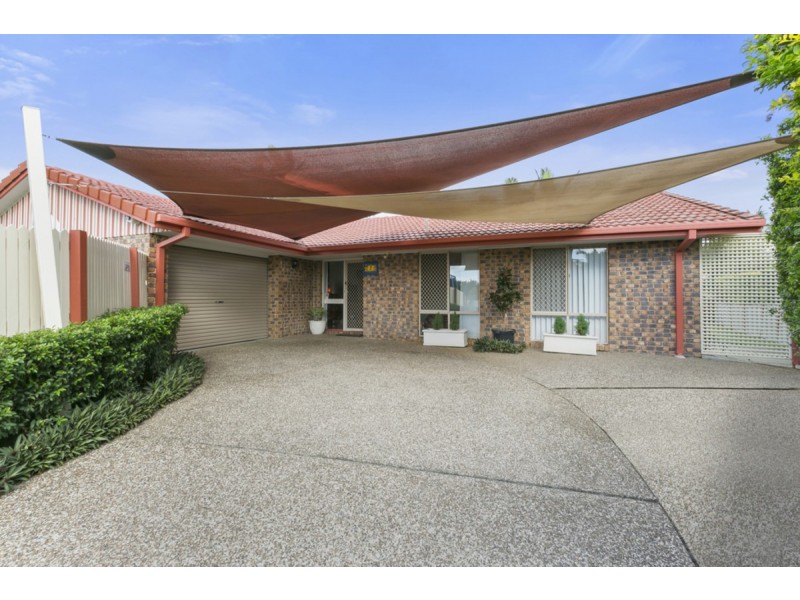 2 Lark Court, Carrara QLD 4211