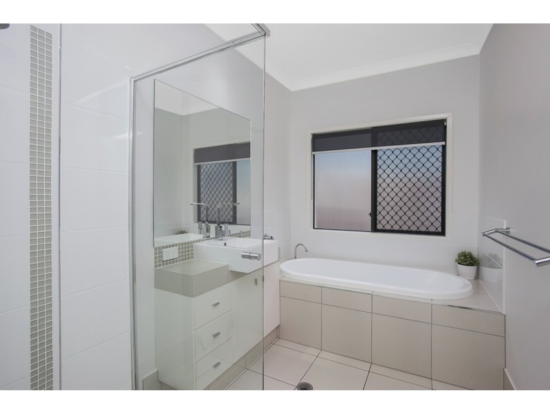 28 Banjo Crescent, Gilston QLD 4211