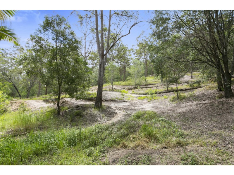 14 Thendara Drive, Mount Nathan QLD 4211