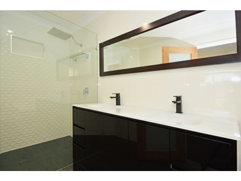 8a Stanhope Court, Worongary QLD 4213