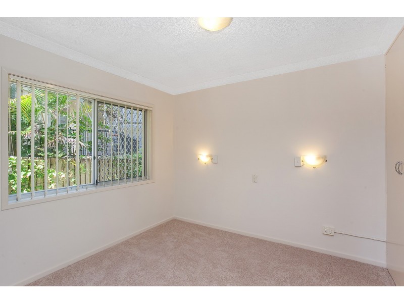 1/12 Markwell Avenue, Surfers Paradise QLD 4217