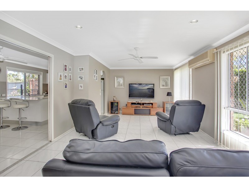 16 Andamooka Avenue, Worongary QLD 4213