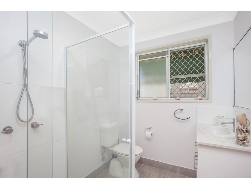 16 Andamooka Avenue, Worongary QLD 4213