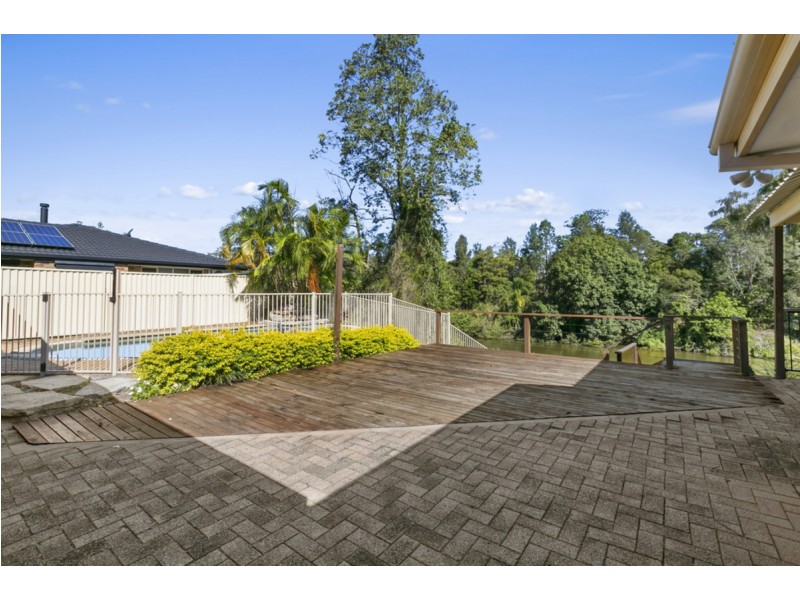 37 Nerang River Drive, Nerang QLD 4211