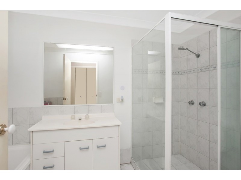 2/55 Sandalwood Terrace, Nerang QLD 4211