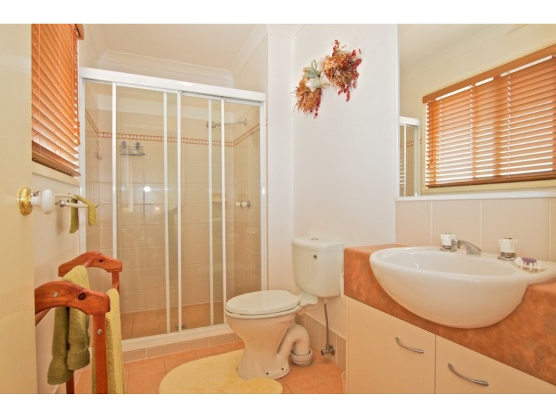 1/6 Rimu Place, Nerang QLD 4211