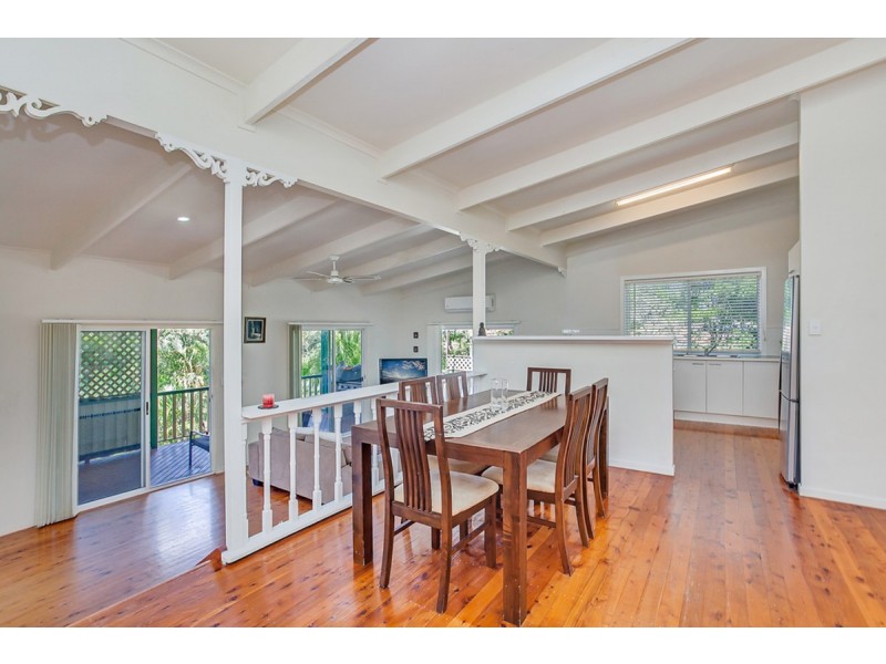 14 Lochinvar Court, Highland Park QLD 4211