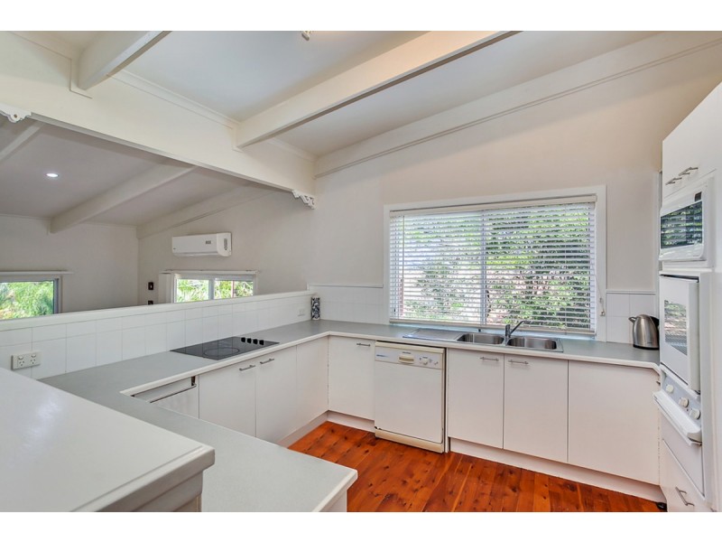 14 Lochinvar Court, Highland Park QLD 4211