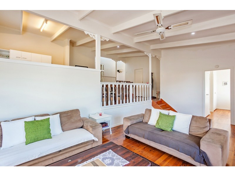 14 Lochinvar Court, Highland Park QLD 4211