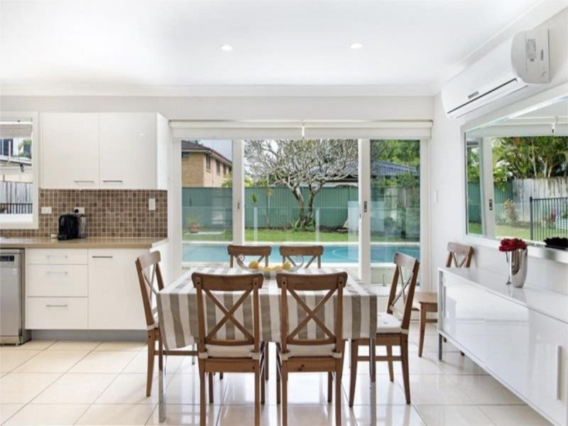 25 Brindisi Avenue, Surfers Paradise QLD 4217