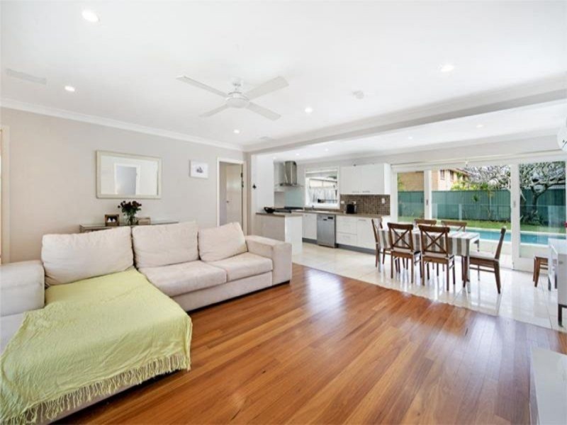 25 Brindisi Avenue, Surfers Paradise QLD 4217