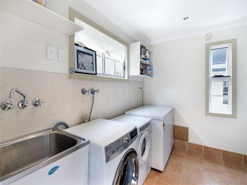 25 Brindisi Avenue, Surfers Paradise QLD 4217