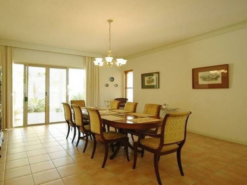 2-10 Country Crescent, Nerang QLD 4211