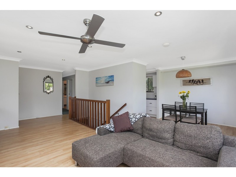 6 Murrumba Drive, Ashmore QLD 4214