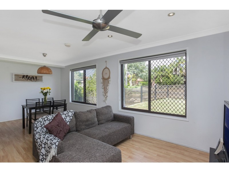 6 Murrumba Drive, Ashmore QLD 4214