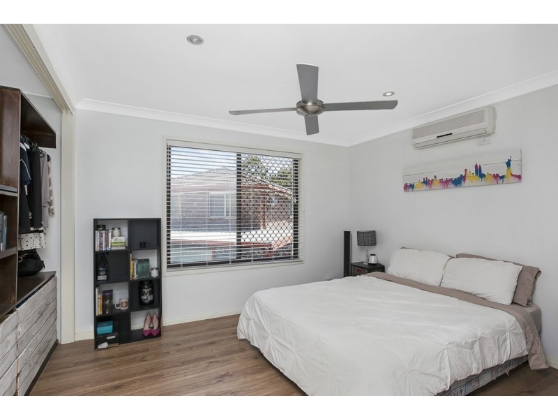 6 Murrumba Drive, Ashmore QLD 4214