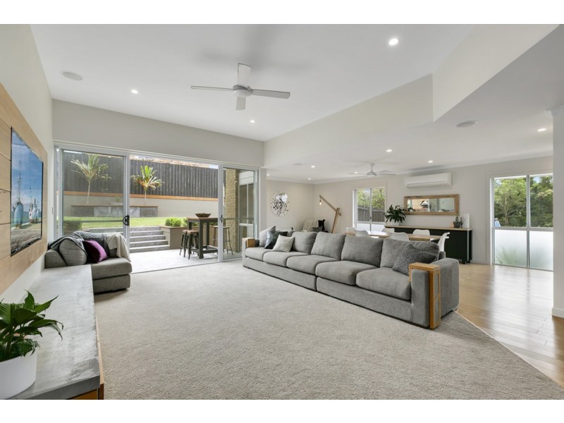 5 Foxhill Court, Carrara QLD 4211