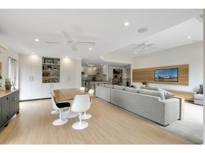 5 Foxhill Court, Carrara QLD 4211