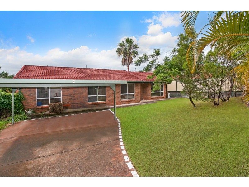 4 Tristania Way, Highland Park QLD 4211