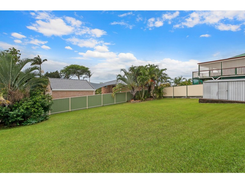 4 Tristania Way, Highland Park QLD 4211