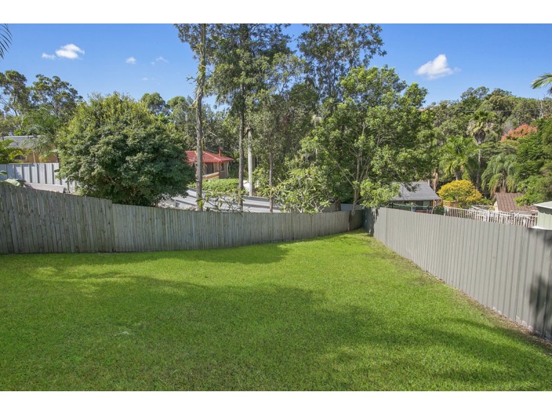 5 Jindivick Street, Worongary QLD 4213