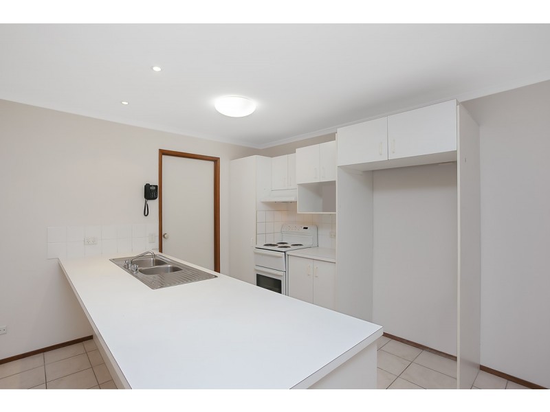 1/19 Gumbeel Court, Highland Park QLD 4211