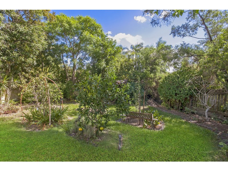 1/19 Gumbeel Court, Highland Park QLD 4211
