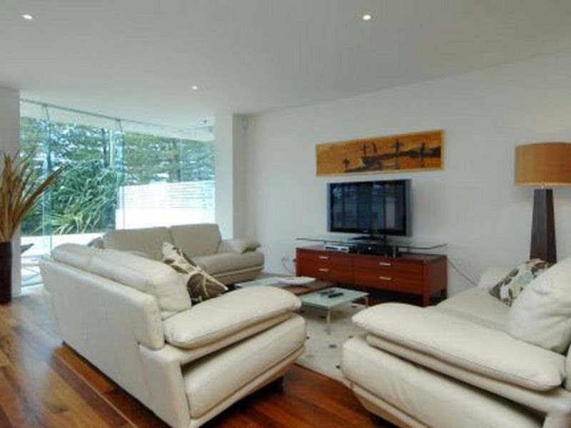 1/112 The Esplanade, Burleigh Heads QLD 4220