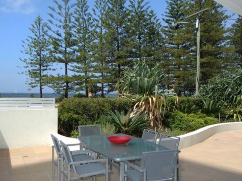 1/112 The Esplanade, Burleigh Heads QLD 4220