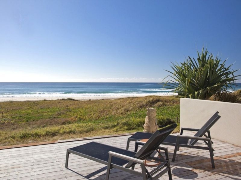 223 Hedges Avenue, Mermaid Beach QLD 4218