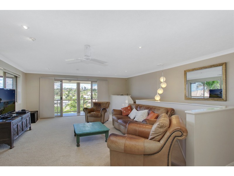 5 Beaufort Court, Highland Park QLD 4211