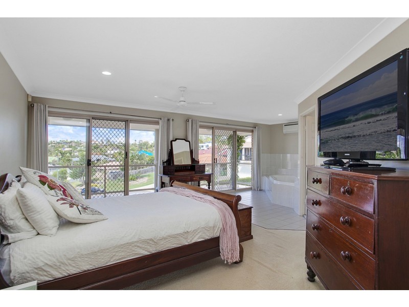5 Beaufort Court, Highland Park QLD 4211